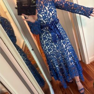 Elegant Blue Lace Dress